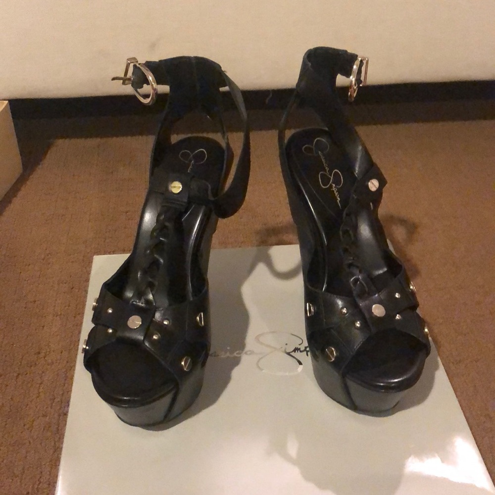 Studded Sexy Black Platform Heels!